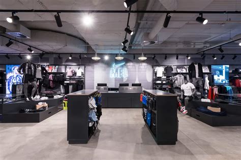 nike store chadstone